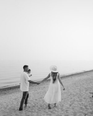 Jessica Tyler Instagram - But no matter how big you get, no matter how much you change, I will always love you as much as I do in this moment - and more 🤍

Thank you to the incredibly talented @michellelinaphoto for capturing these special memories 🫶🏻 Infinitely grateful for you, for your work, for my family. These are the days. And oh how lucky I feel to be living them 💫