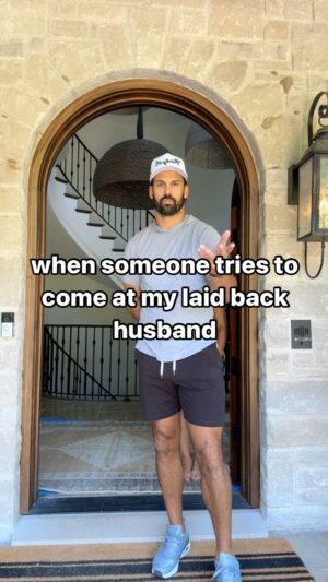 Jessie James Decker Instagram - Little but loud 🤣 #igotchubaby #funsize #cantbetamed