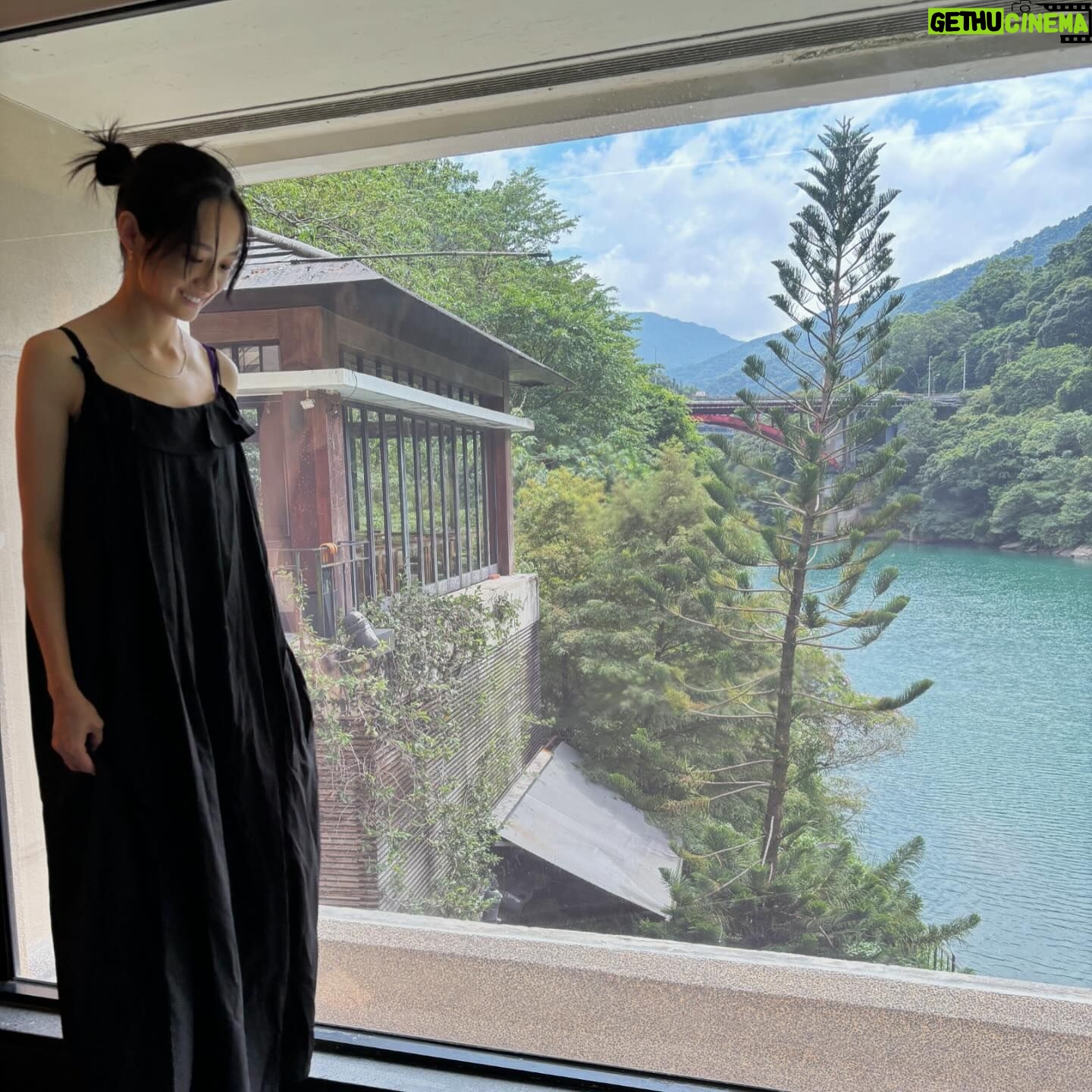 Jian Man-shu - 8.4K Likes - 排汗日💦
好久沒泡湯,10分鐘就大冒汗。
泡湯完的晚上超級好睡🩵
@kew_studio_tw