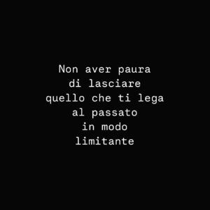 Jill Cooper Instagram - Il cambiamento ti spaventa? 
✅ Certo che si perché non sai quello che ti aspetta
⚠️Ma non lasciare che la paura ti fossilizza nei problemi e rapporti infelici
Il cambiamento porterà cambiamenti ma lascia che ostacola la tua crescita 
❤️❤️❤️

#change #yesican #fyp #jill #jillcooper #nowjillcooper