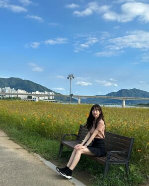 Jin Se-yeon Instagram - 즐거운 추석연휴 보내세용🌱❣️
