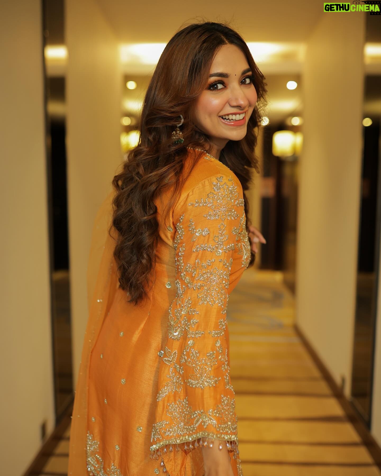 Jiya Shankar - 719.1K Likes - Jaa karna hai toh pyaar kar, zid puri phir ek baar kar ❤️
