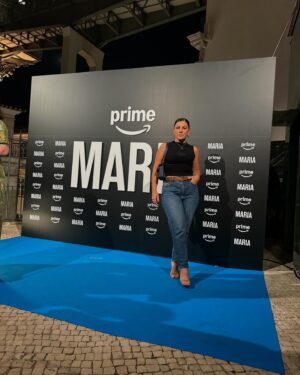 Joana Araújo Instagram - Minha Maria 🩷 Hoje, na antestreia do documentário da nossa @maria_cerqueira_gomes Muito sucesso meu amor!!!
.
Entre amigos e colegas, sorrisos e gargalhadas 🫶🏽