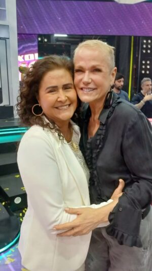 Joanna Instagram - Rainha ! Foi ótimo reencontrá-la!
@xuxameneghel ❤️❤️❤️
