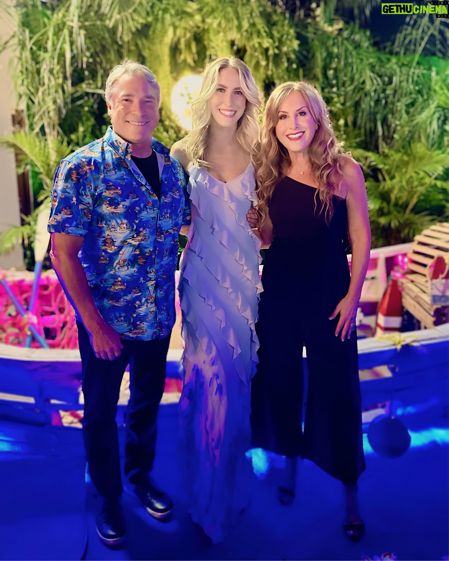 Jodi Benson - 68.5K Likes - When Delaney was 4 yrs old, I brought her up on stage with me during my concert. I did a little interview with her before I started to sing my song “Part of Your World”. I asked her what she wanted to be when she grew up. She very quickly and confidently took the mic out of my hand and said , “I want to be Ariel when my Mommy dies!” Of course the audience broke out in laughter and so did I. She then started singing my song and didn’t really want to give the mic back to me.
I knew in that moment that Delaney would one day become Ariel.
My sweet girl, you truly were born to play Ariel. You made her your very own. You were so brilliant. You infused your joy, your humor, your passion and your love into every moment of her story.
It’s hard for me to find the words to express how I felt as I watched you on stage. I was and am so incredibly proud of you. Your vulnerability, strength, grace, courage, authenticity & confidence brought me to tears. Your voice was stirring & stunning and your version of “Part of Your World” was filled with such passion & determination.
I love you, Delaney🩵
I’m honored to pass my treasured dinglehopper to you.
You are, and always will be, my Ariel🧜♀️
…oh, and I’m so thankful I was still alive to see you become Ariel!😂