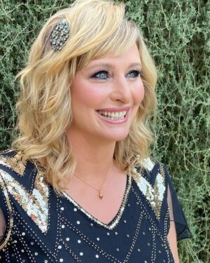 Johanna Griggs Instagram - Off to host the #TrishMS Foundation Jazz Ball, which since the Foundation’s inception in 2000 has raised over $7million dollars for research grants into MS. So much progress has been made during that time and it’s always a thrill to hear the latest news from the Professors, Doctors and Scientists at the forefront of what is happening in the MS Community, along with many phenomenal Individuals who are living incredibly productive and inspiring lives whilst living with MS. In memory of #trish ❤️❤️❤️Huge thank you to @lillym_makeupartist for getting me MC ready, and to @rosietrindall for finding the perfect outfit for every single event as always! 🙏🙏🙏🙏 📸 cred @toddyhuggins (husbands of Instagram 🤣)