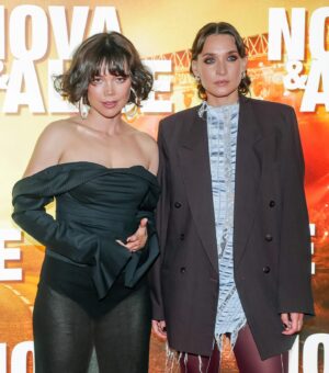 Josefin Asplund Instagram - Prempa Nova&Alice 🧡
TACK för alla fina ord!! Är helt överväldigad av all kärlek och pepp. Filmen kommer ut på bio nu på fredag den 13e!!🍿kan utlova känslostorm, musik och drama. 
Styling: @ek.my
Hår: @prestonhair
Make: @nathalieberzelius
@elvamakeupartist
Foto: @julienangelini