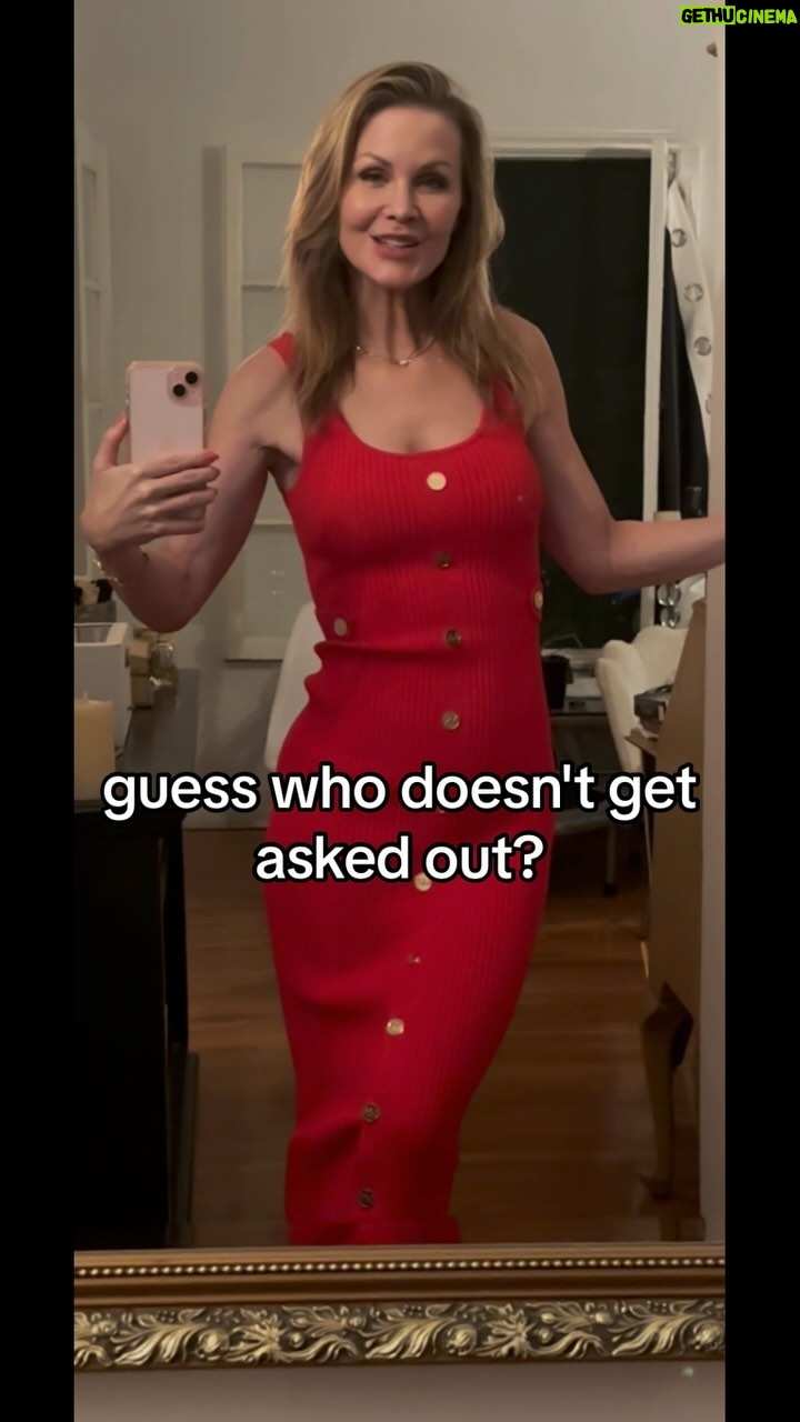 Josie Davis - 3.3K Likes - Guess who doesn’t get asked out?
💔
.
.
.
#dating #single #josiedavis