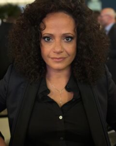 Actress Judy Reyes HD Photos and Wallpapers December 2024
