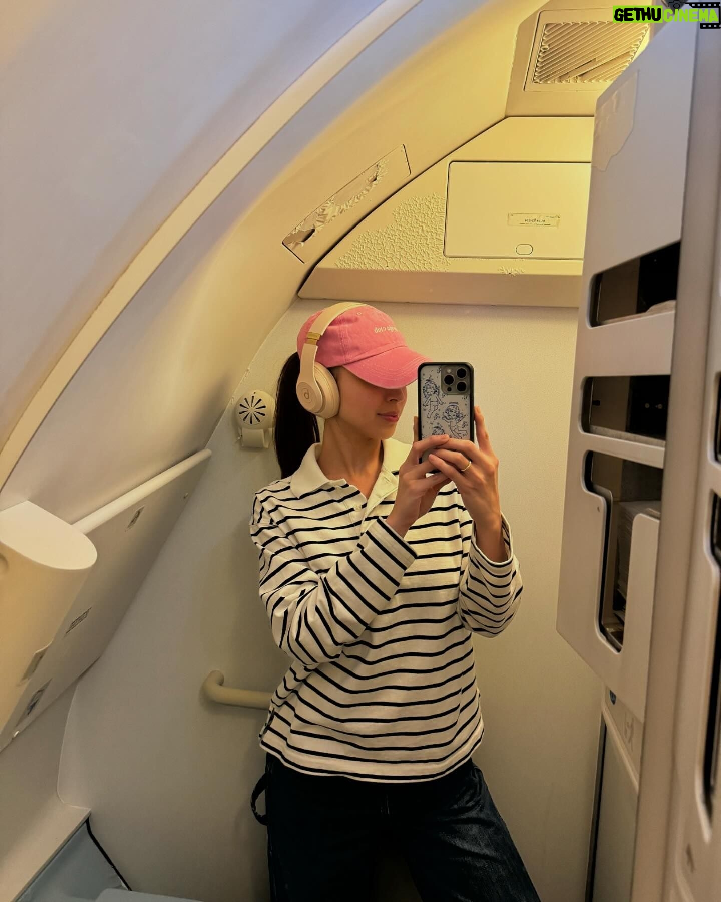 Julia Barretto - 382.3K Likes - August 🎢🫨🥹🙏🏼🎬🏝️