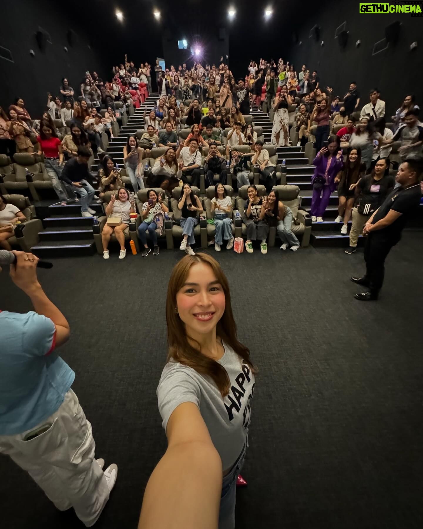 Julia Barretto - 382.3K Likes - August 🎢🫨🥹🙏🏼🎬🏝️