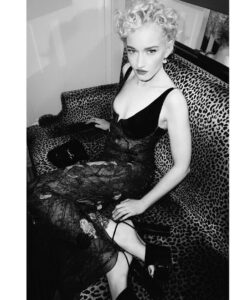 Actress Julia Garner HD Photos and Wallpapers December 2024