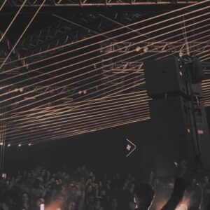 Júlia Gomes Instagram - disco night at @winter_play 🪩✨🖤