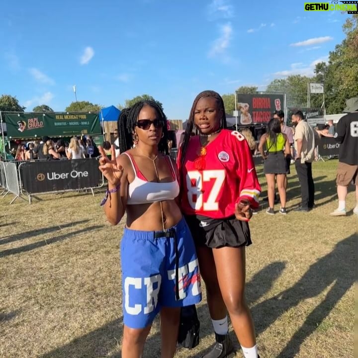 Julie Adenuga - 9.2K Likes - All Points East ❤️