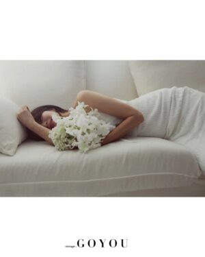 Jung Yoo-min Instagram - 👰🏻💕💐

Studio @studio.goyou
Dress @leeseungjin_official
Hair&Makeup @doheeeee_ @joseon___ @g__medal
Film @odayo_official
Flower @olorflower
Planner @joohee.ple @verygoodwedding