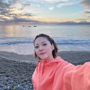 Juri Ueno Instagram - 1 カイコウラの朝の海（NZ南島）

2 ここでもバナナ🍌3枚も食べられへん笑（トンガNeiafu）

3 ビュッフェで取るもの2日間大体同じ。ヨーグルトをシリアルの上に乗せるように改良された笑

4 コーヒー（フラットホワイト）のラテアートは期待してはいけない。（トンガNeiafu🇹🇴）

5 この生き物の名前はわかりますか？（neiafu）

6 日本にいっぱいピン打ってあるから日本人の方ここまで来たんだなぁってしみじみ。（Neiafu）