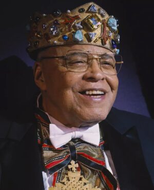Jurnee Smollett Instagram - Today we lost a giant. James Earl Jones was more than a legendary actor - he was a voice that carried strength, dignity, and grace. From his iconic roles to his profound impact on the arts, he paved the way for so many of us. His legacy will continue to inspire generations. Rest in power, King 🖤 #JamesEarlJones

📷: Carl Van Vechten / CBS via Getty / ABC Photo Archives/Disney General Entertainment Content via Getty / Amazon Studios