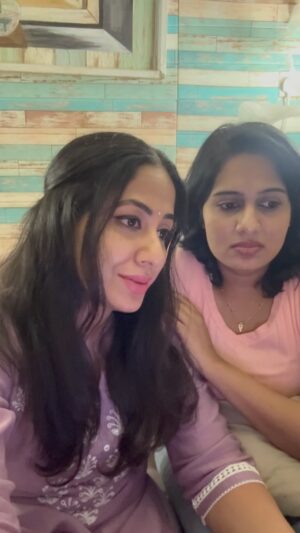 Jyothi Krishna Instagram - 90’s kids 😐

#90s #90skid #bestie #reelitfeelit #jyothikrishna