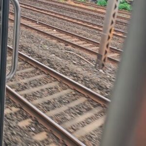 Kajal Nishad Instagram - Ek safar 🚶🏻‍♀️#kajalnishad #mumbai #train #instalove
