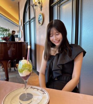 Kanako Hiramatsu Instagram - @arimuraairi  Happy Birthday🌹

とっても久しぶりに会えた🥲💕
幸せな1年になりますように…✨

とっても時差投稿🕐