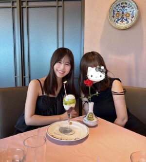 Kanako Hiramatsu Instagram - @arimuraairi  Happy Birthday🌹

とっても久しぶりに会えた🥲💕
幸せな1年になりますように…✨

とっても時差投稿🕐