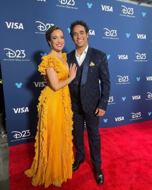 Kara Lindsay Instagram - D23 was real fun!🌟🤩❤️

It’s pretty awful singing with @adamjacobsnyc though 😉 that rockstar voice. Gimme it. 

@disneyd23 
@disneyonbroadway