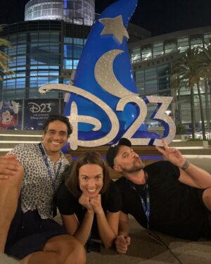 Kara Lindsay Instagram - D23 was real fun!🌟🤩❤️

It’s pretty awful singing with @adamjacobsnyc though 😉 that rockstar voice. Gimme it. 

@disneyd23 
@disneyonbroadway