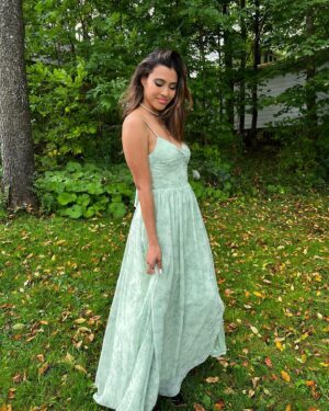 Kara Royster Instagram - I love, love💚. Congrats to @tomfoolery.steele & @iamsaskiarose on their nuptials 💍 Thanks for a beautiful night !