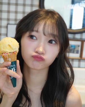 Karin Miyamoto Instagram - ♡

とうもろこしのアイス🌽🍨

#とうもろこし
#アイス