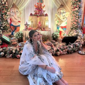 Actress Karishma Kotak HD Photos and Wallpapers December 2024
