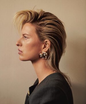Karolína Kurková Instagram - Good hair days.