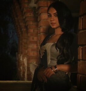 Actress Kashish Rai HD Photos and Wallpapers September 2024