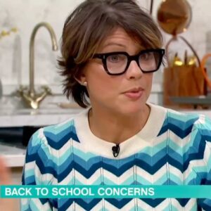 Kate Silverton Instagram - Had a brilliant time taking your questions @thismorning … #backtoschool 

SWIPE ➡️ to hear some of the tips I shared - AND to see which Hollywood star has gone home with a  copy of ‘there’s still no such thing as naughty’ !! 🎊🎊💪🏼

#thismorning #theresnosuchthingasnaughty #parenting