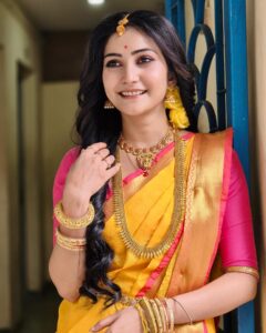 Actress Kaushambi Chakraborty HD Photos and Wallpapers January 2025
