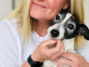 Kerry Ellis Instagram - I’m so excited to support this heart-warming campaign, Hopelessly Devoted 🐾 to support Celia Hammond Animal Trust.

As part of this special fundraiser, we’ve written a personal story about the love I have for my dog, signed it alongside a photograph of us both, and Ocho has signed it too with a paw print 🐾

visit www.hopelesslydevoted.auction

@depechemode
@thehowardjones @schillermusic
@lorrainekellysmith @sirrodstewart
@penny.lancaster @gabbylogan
@patsykensit @sharleenspiteri
@jossstone @craigdoyle @johnnydepp
@claudiawinkle @glynisbarber @tvrichardarnold
@kerryellis_79 @arlenephillips #martingore #hopelesslydevoted 

@celiahammondanimaltrust  @aldridgeuk

Thank you 🙏 

www.hopelesslydevoted.auction
