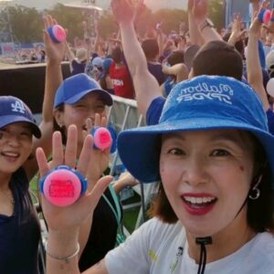 Kim Ji-hye Instagram - 드론샷보니까 더 기분 좋구만~~
.
🤔왜 난 날 찾고있지 ㅋㅋㅋ @jykim0122 @kwanghee.l
.
왠지 보이는거 같기도 하고🤭
.
가 구여 🤣🤣
.
#박재상x5 #가자마 #어이 #울지마 #어이 #벗어라 #싸이콘서트 #2024싸이흠뻑쇼