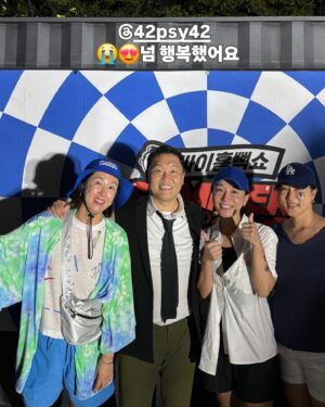 Kim Ji-hye Instagram - 2024 #싸이콘서트  다시 재공연
.
후회없이 행복하게~~불태웠다
.
행복합니다~~감사합니다~~~
.
@42psy42 
.
#박재상x5 #가자마 #어이 #울지마 #어이 #벗어라