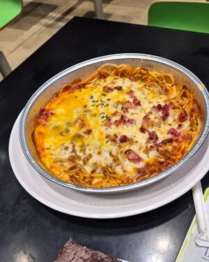 Kim Ji-hye Instagram - 어제 하루 잘~~보냈다
.
신사동 맛집
.
김포 #쇼골프 
.