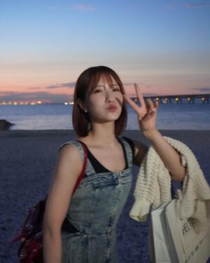 Kojima Karin Instagram - 夏の最後の思い出に…🌃🤍