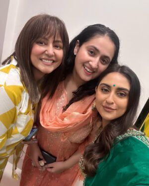 Krystle D'Souza Instagram - Tradition 🧿💚🙏🏻