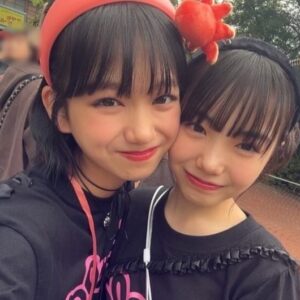 Kurumi Inagaki Instagram - .
発売中のニコラ9月号のオフショットです。
.
中2ニコモ全員揃って
#西武園ゆうえんち で沢山！遊んできました！！
.
ニコラモデルになれて、お仕事で同じ歳のお友達ができた事もとっても幸せです！！
.
個性と魅力のある皆で、学校の話やお勉強の話や流行ってるものの話、相談もっ！
全てが新鮮でとっても楽しくてあっという間に時間が過ぎます！
.
この8人がニコラモデルの中学2年生😊
よろしくお願いします🙇💕
.
.
ニコラ9月号発売中です！
.
.
.
#Tシャツをそれぞれリメイク 
.
#ニコラ #nicola #ニコモ #ニコラ9月号  #WeST  #うぃーすと
#中2モ #10 #11 
#崎浜梨瑚
#白尾留菜
#十文字陽菜
#中瀬梨里
#葉山若奈
#松尾そのま
#梨里花
#稲垣来泉
.
＊各事務所様。お写真の掲載許可をいただきありがとうございます。