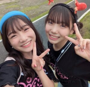 Kurumi Inagaki Instagram - .
発売中のニコラ9月号のオフショットです。
.
中2ニコモ全員揃って
#西武園ゆうえんち で沢山！遊んできました！！
.
ニコラモデルになれて、お仕事で同じ歳のお友達ができた事もとっても幸せです！！
.
個性と魅力のある皆で、学校の話やお勉強の話や流行ってるものの話、相談もっ！
全てが新鮮でとっても楽しくてあっという間に時間が過ぎます！
.
この8人がニコラモデルの中学2年生😊
よろしくお願いします🙇💕
.
.
ニコラ9月号発売中です！
.
.
.
#Tシャツをそれぞれリメイク 
.
#ニコラ #nicola #ニコモ #ニコラ9月号  #WeST  #うぃーすと
#中2モ #10 #11 
#崎浜梨瑚
#白尾留菜
#十文字陽菜
#中瀬梨里
#葉山若奈
#松尾そのま
#梨里花
#稲垣来泉
.
＊各事務所様。お写真の掲載許可をいただきありがとうございます。