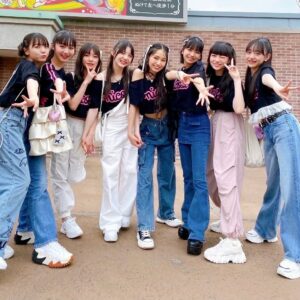 Kurumi Inagaki Instagram - .
発売中のニコラ9月号のオフショットです。
.
中2ニコモ全員揃って
#西武園ゆうえんち で沢山！遊んできました！！
.
ニコラモデルになれて、お仕事で同じ歳のお友達ができた事もとっても幸せです！！
.
個性と魅力のある皆で、学校の話やお勉強の話や流行ってるものの話、相談もっ！
全てが新鮮でとっても楽しくてあっという間に時間が過ぎます！
.
この8人がニコラモデルの中学2年生😊
よろしくお願いします🙇💕
.
.
ニコラ9月号発売中です！
.
.
.
#Tシャツをそれぞれリメイク 
.
#ニコラ #nicola #ニコモ #ニコラ9月号  #WeST  #うぃーすと
#中2モ #10 #11 
#崎浜梨瑚
#白尾留菜
#十文字陽菜
#中瀬梨里
#葉山若奈
#松尾そのま
#梨里花
#稲垣来泉
.
＊各事務所様。お写真の掲載許可をいただきありがとうございます。