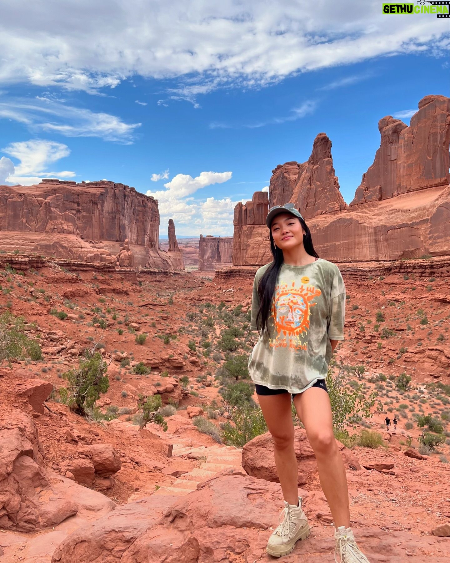 Kylie Liya Page - 2K Likes - In no particular order : šā°ļø
šChicago | Lollapalooza
šKansas City | Eh
šColorado | Casa Bonita/ Georgetown
š Utah | Zion National Park
š Arizona | Grand Canyon/ Page šµ
š Nevada | Vegas babyš²
FINAL DESTINATION: L.A.š“
Imma keep on dancing down in West Hollywoodšš“