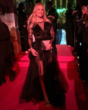 Laila Bagge Instagram - Självklart var det Oscarsgala tema på @lackberg 50 årsfest igår ❤️ klänning från @malenaekstrom och idag fortsätter firandet med ett annat tema!