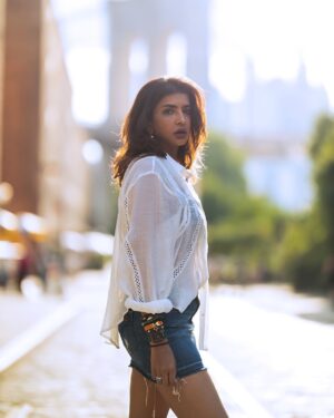 Lakshmi Manchu Instagram - Left, Right or Centre, which is my better profile? Comment below 👇