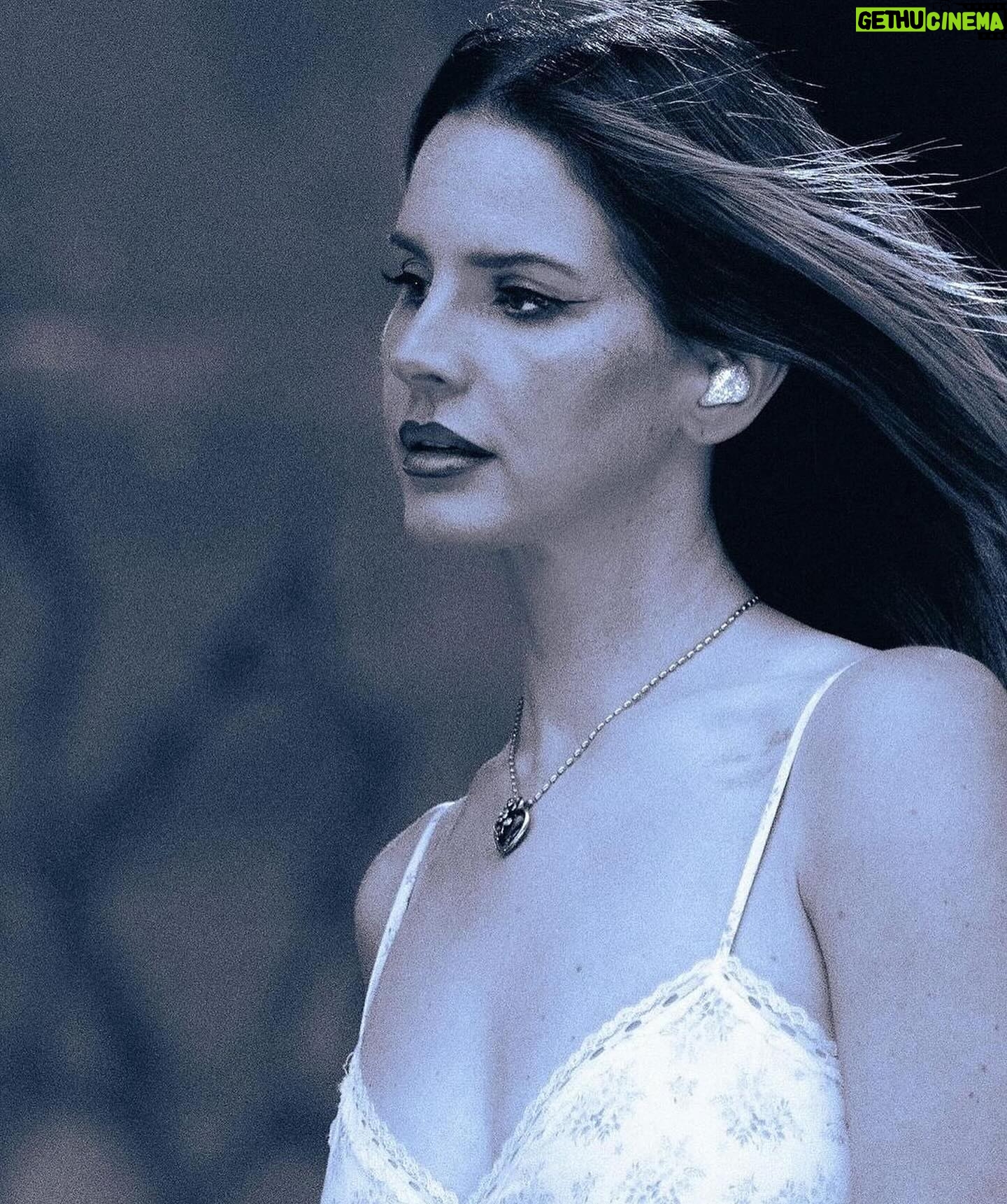 Lana Del Rey - 4.2 Million Likes -