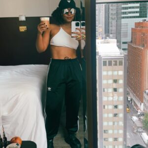 Actress Larissa Luz HD Instagram Photos and Wallpapers August 2024