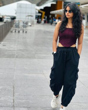 Lavanyaa Instagram - Own your vibe ✨

Pc @dr_sharmika 

#vibe #own #happy #chennai #nomakeup #bareskin #travel