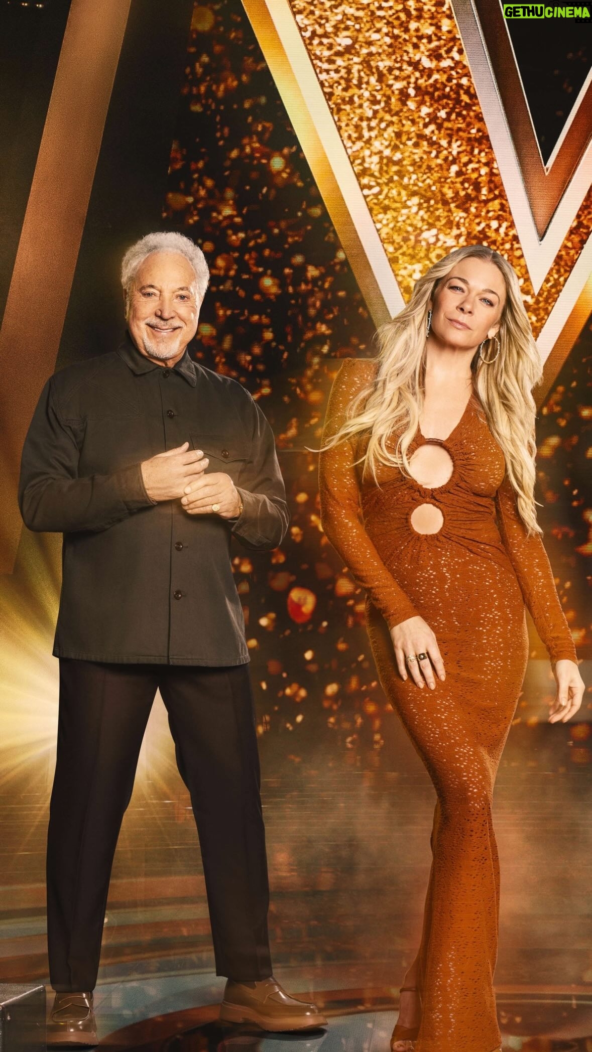 LeAnn Rimes - 32K Likes - well it looks like i got my dream duet too… @realsirtomjones your voice is like no other ✨
@thevoiceuk #theeverlybrothers #letitbeme #thevoiceuk #duet #sirtomjones